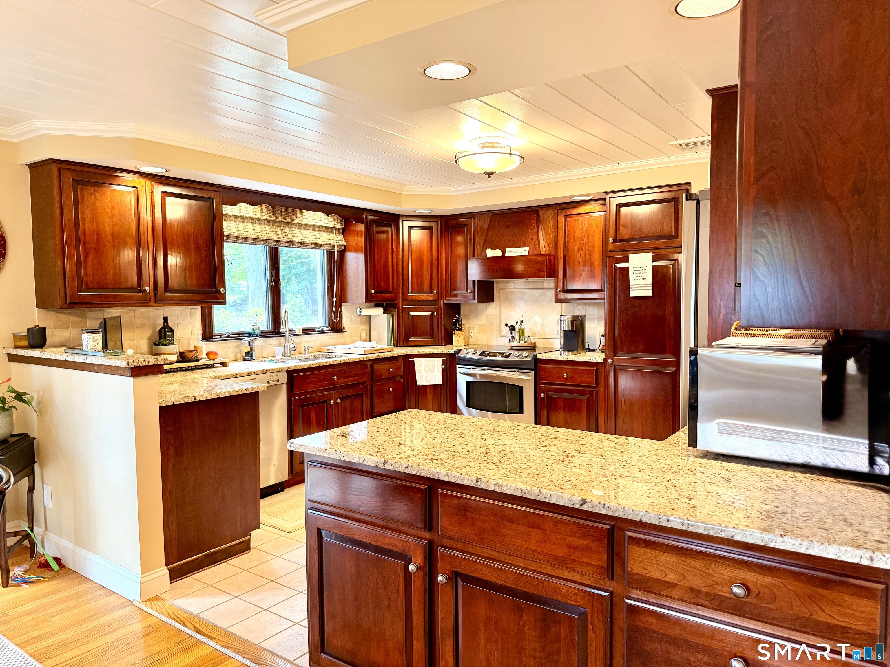 4 Autumn Lane Plainville CT 06062