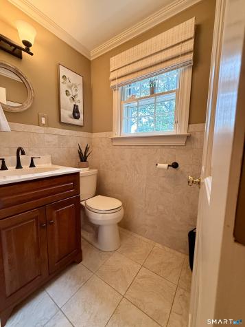 4 Autumn Lane Plainville CT 06062
