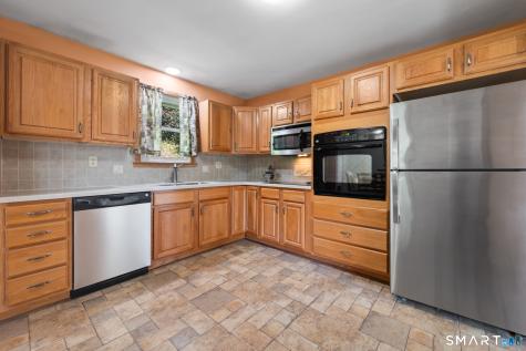 272 Peter Road Southbury CT 06488