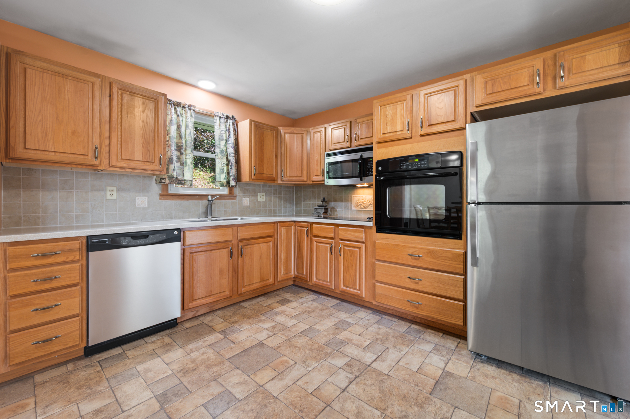 272 Peter Road Southbury CT 06488