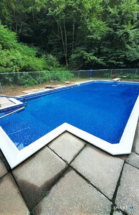 272 Peter Road Southbury CT 06488