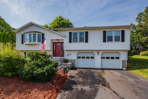 44 Rayron Circle Naugatuck CT 06770
