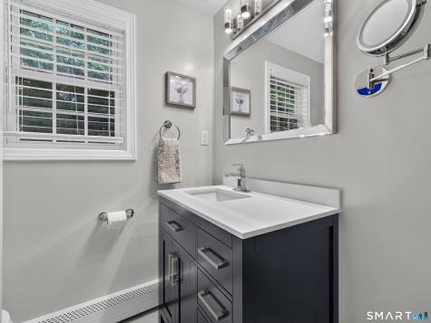 19 Porach Road Montville CT 06382