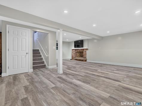 19 Porach Road Montville CT 06382