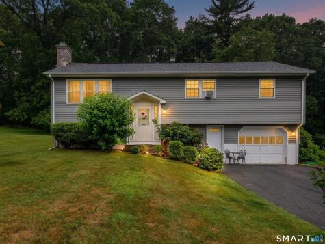 19 Porach Road Montville CT 06382