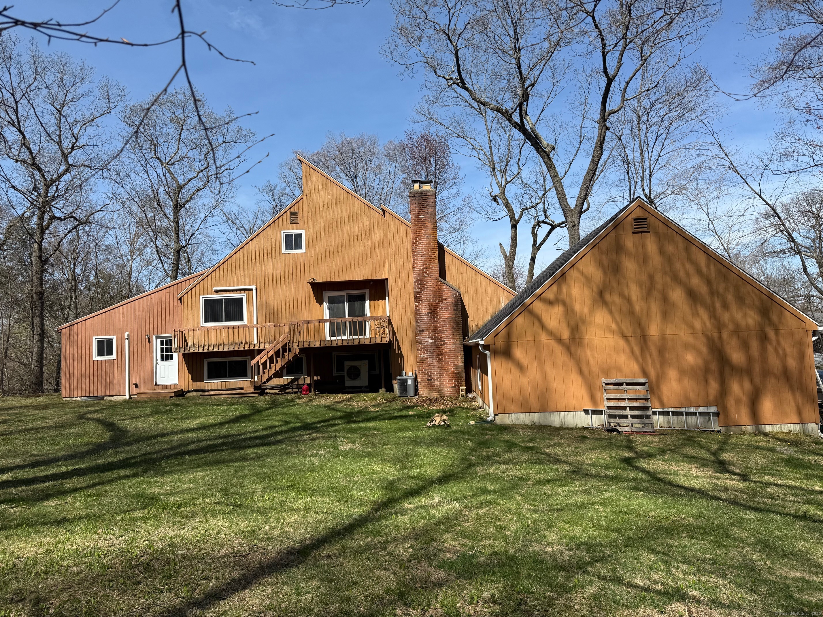 953 Rainbow Trail Orange CT 06477