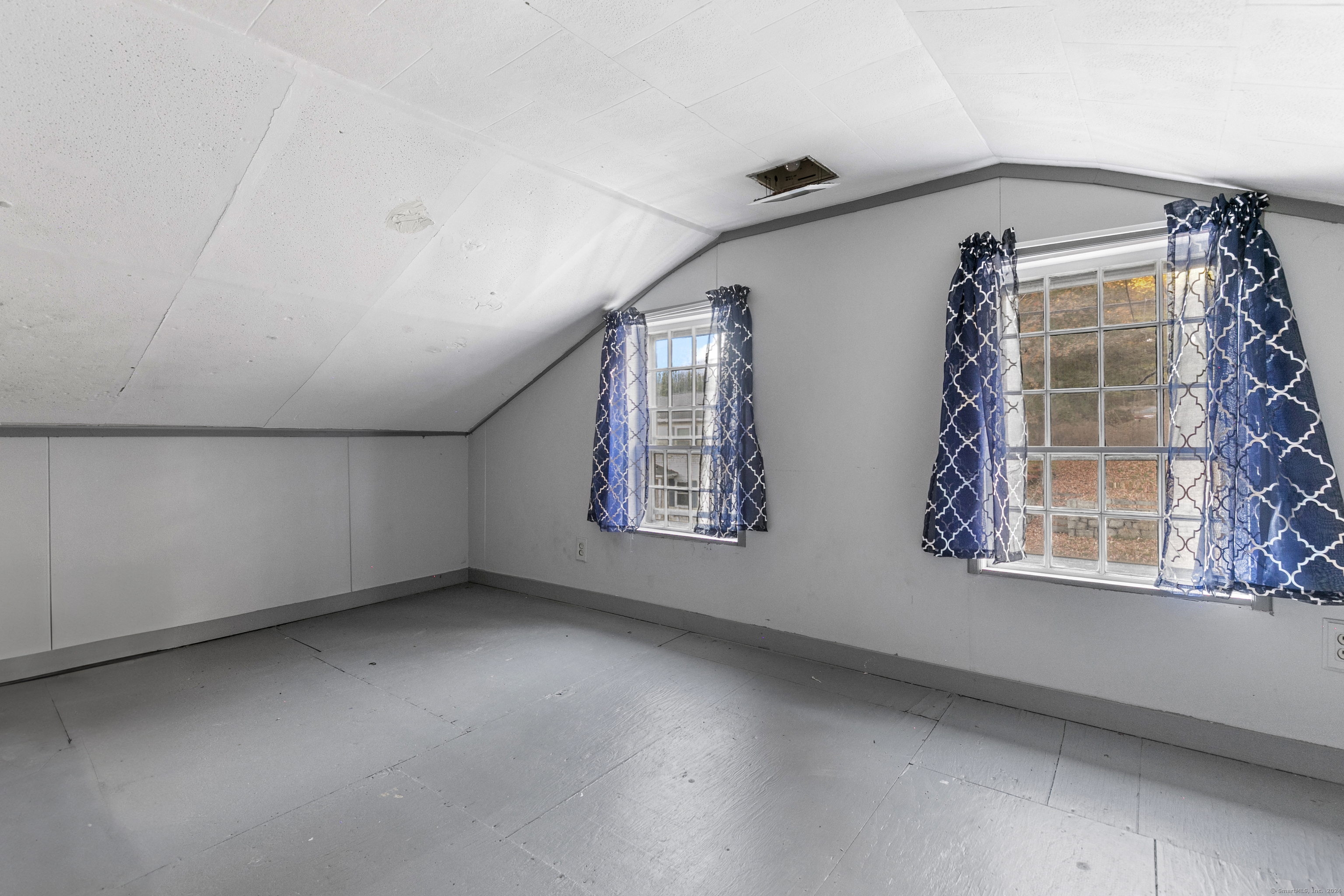 107 West Street Seymour CT 06483