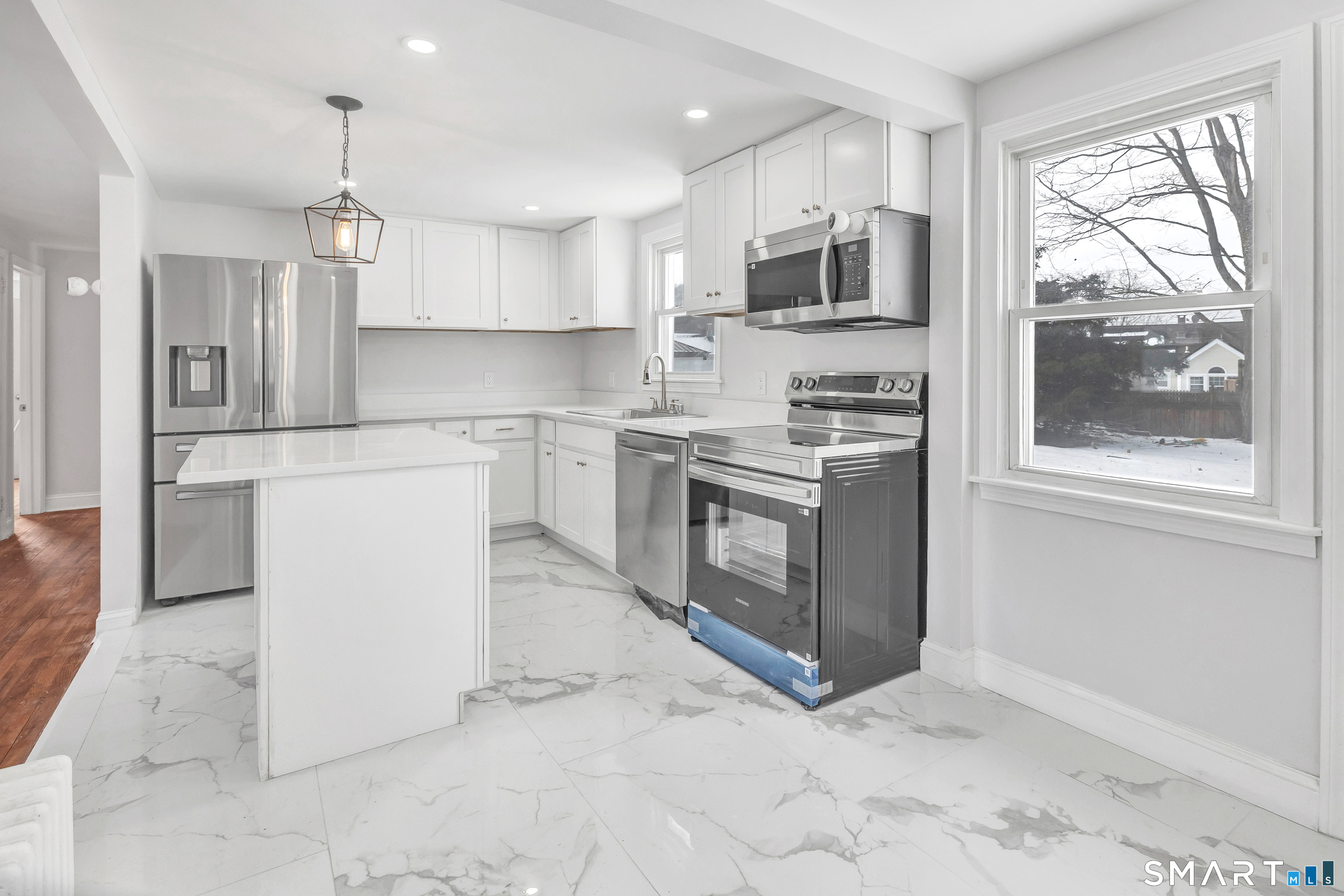 8 River Road East Haven CT 06512