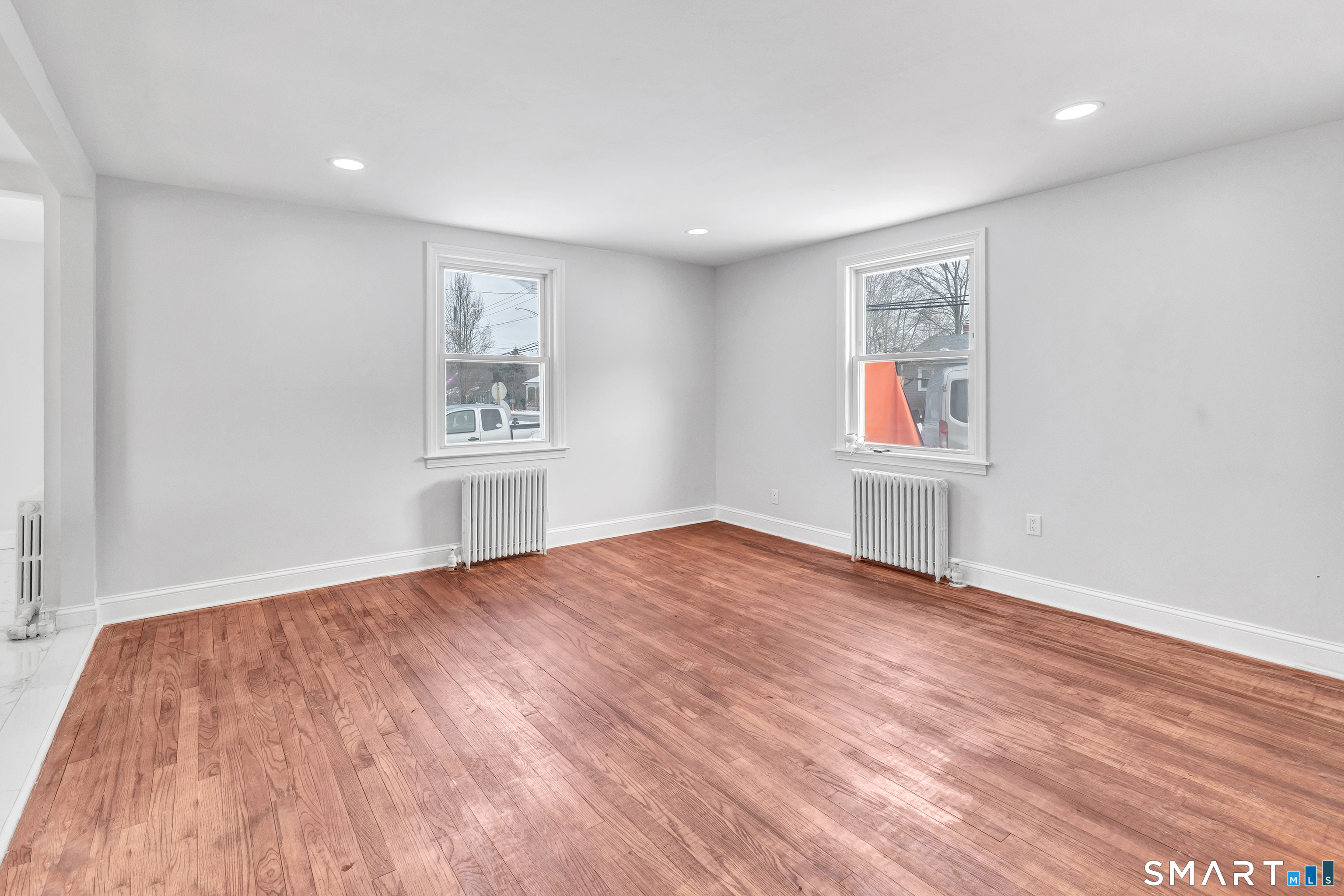 8 River Road East Haven CT 06512