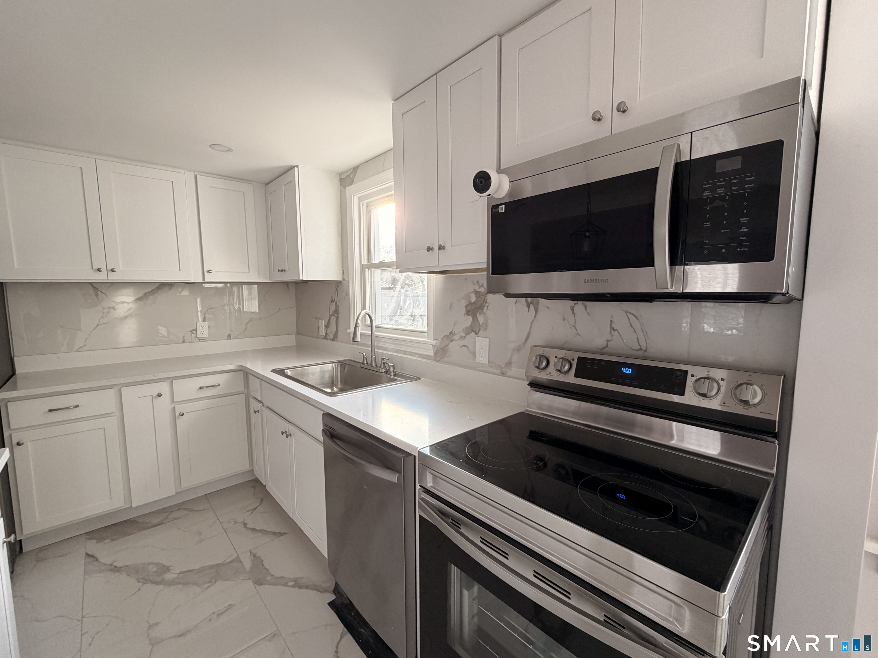 8 River Road East Haven CT 06512