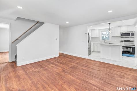 8 River Road East Haven CT 06512