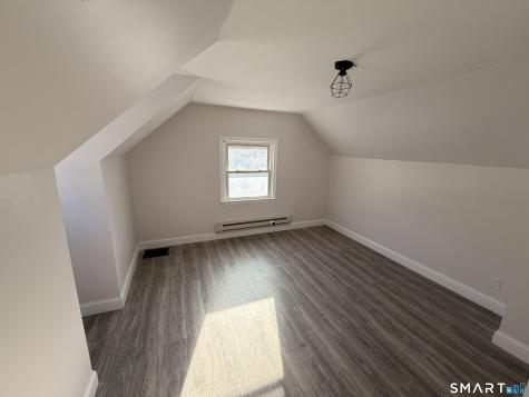 8 River Road East Haven CT 06512