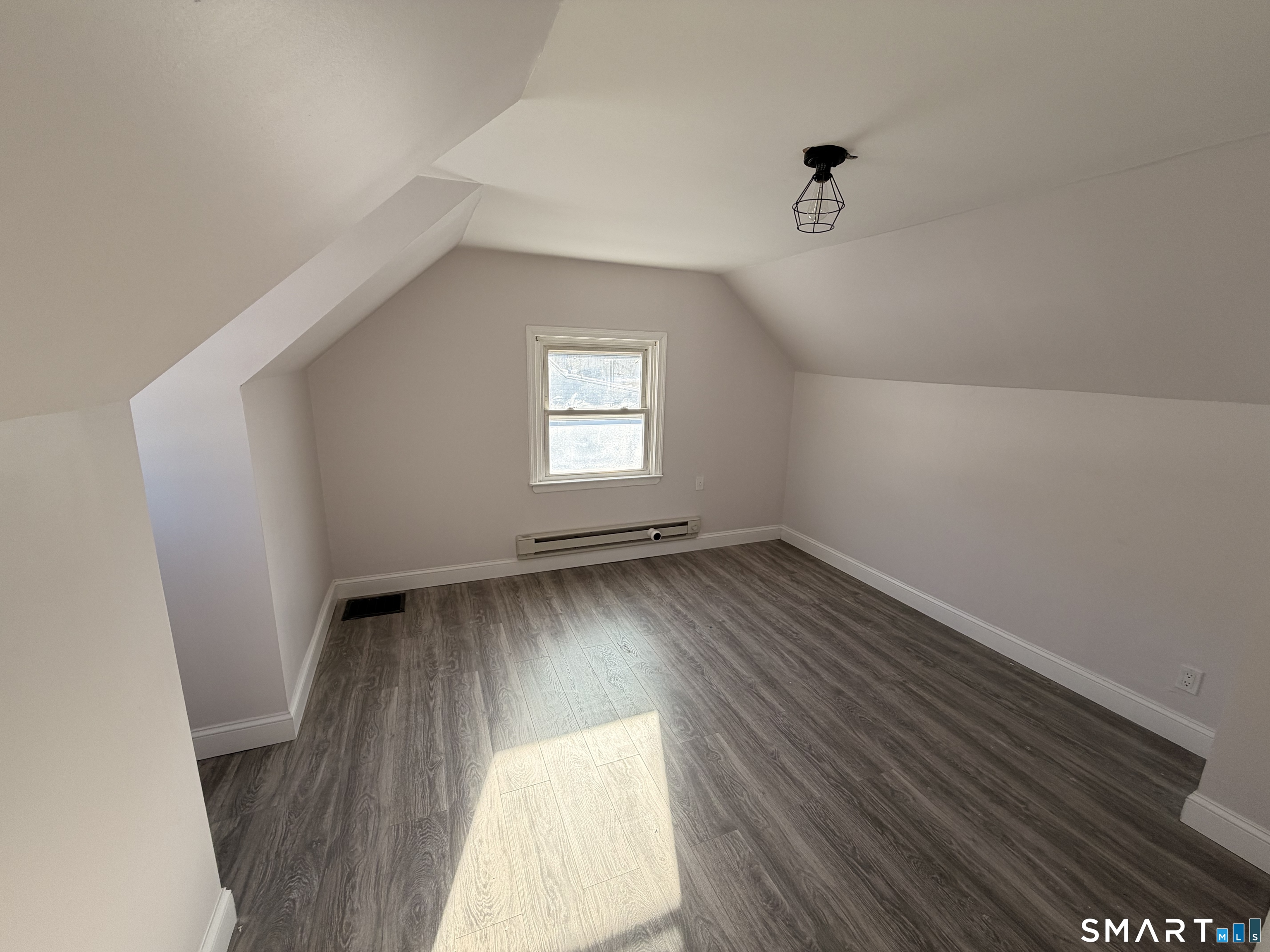 8 River Road East Haven CT 06512