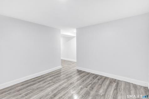 8 River Road East Haven CT 06512