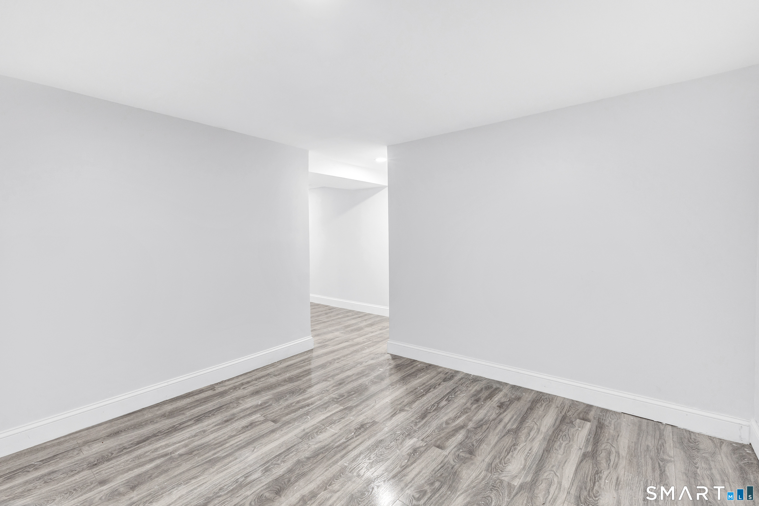 8 River Road East Haven CT 06512