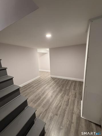 8 River Road East Haven CT 06512