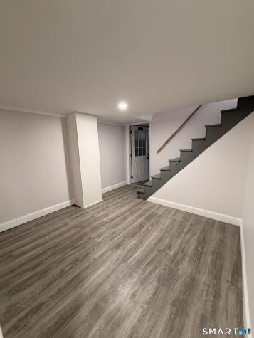 8 River Road East Haven CT 06512