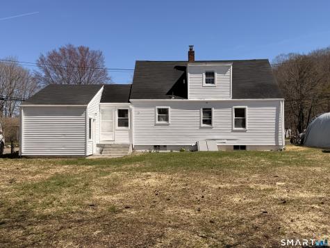 8 River Road East Haven CT 06512