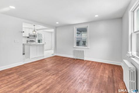 8 River Road East Haven CT 06512