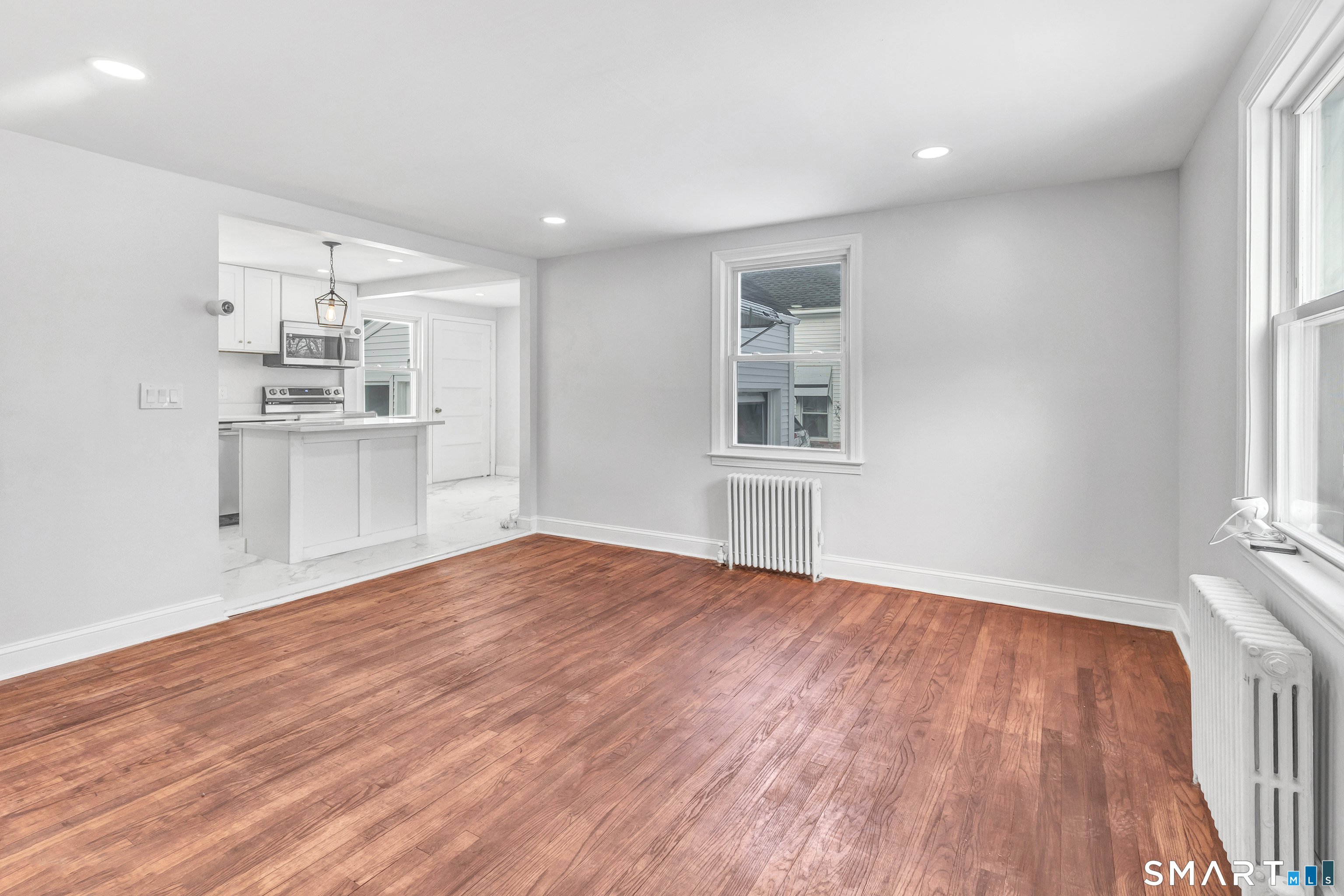 8 River Road East Haven CT 06512