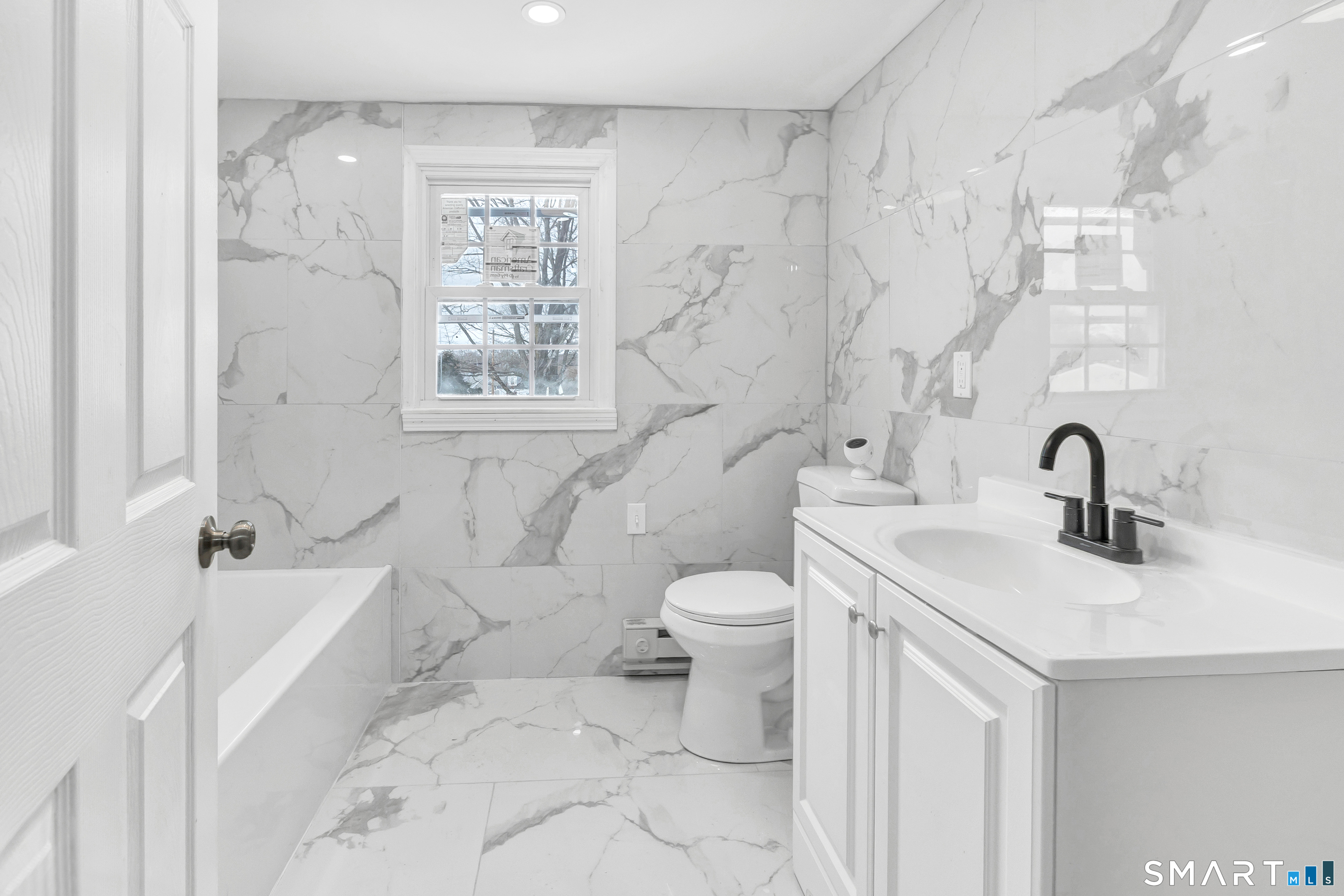 8 River Road East Haven CT 06512