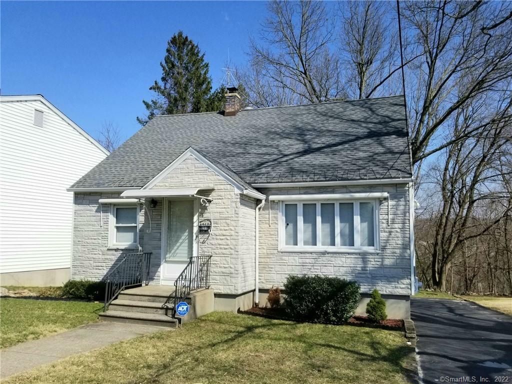 277 Geddes Terrace Waterbury CT 06708