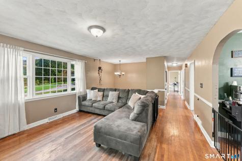 7 Sessions Drive Plainfield CT 06332