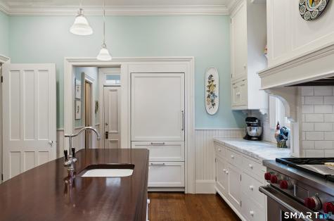 26 Spruce Street Fairfield CT 06890