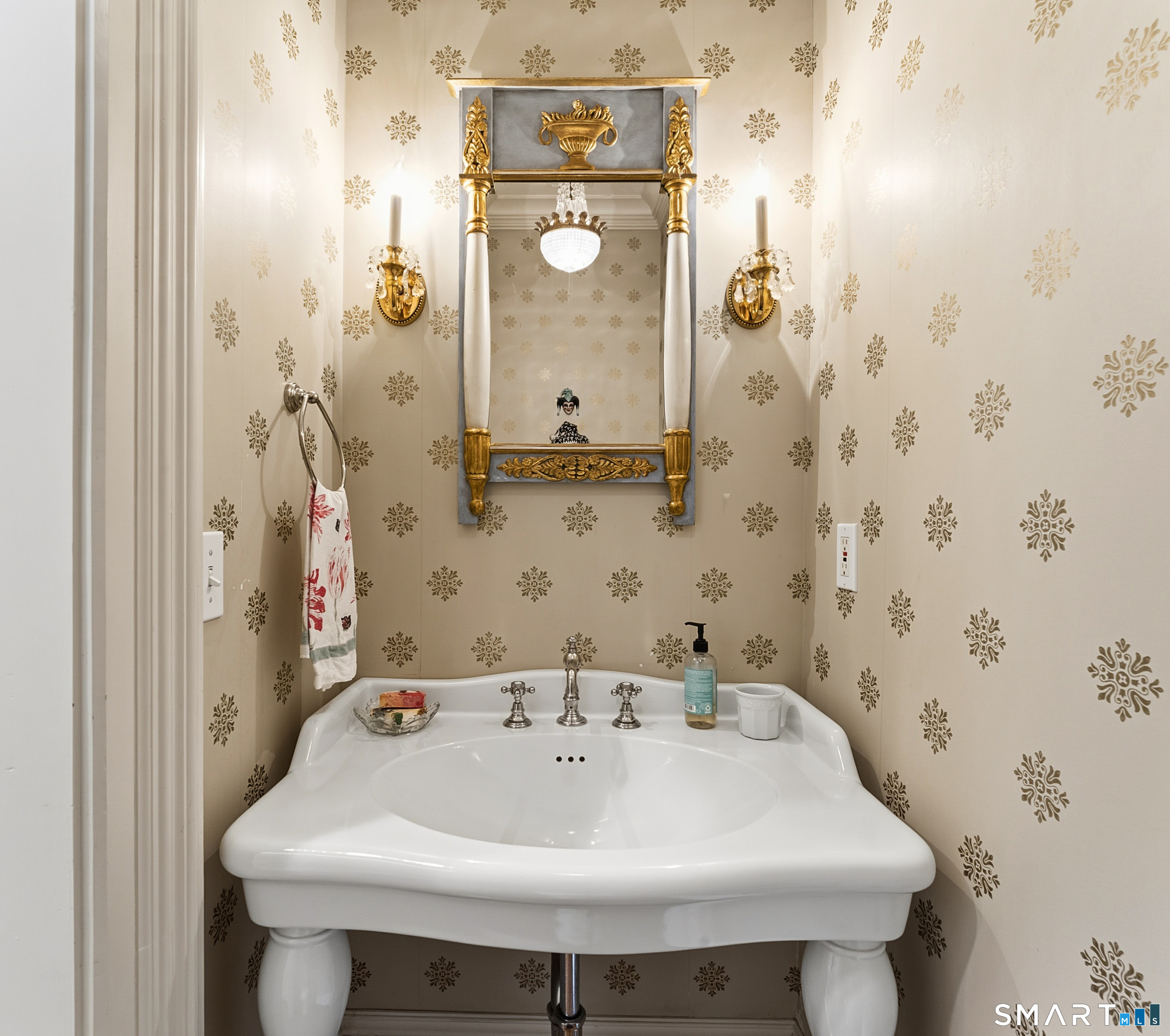 26 Spruce Street Fairfield CT 06890