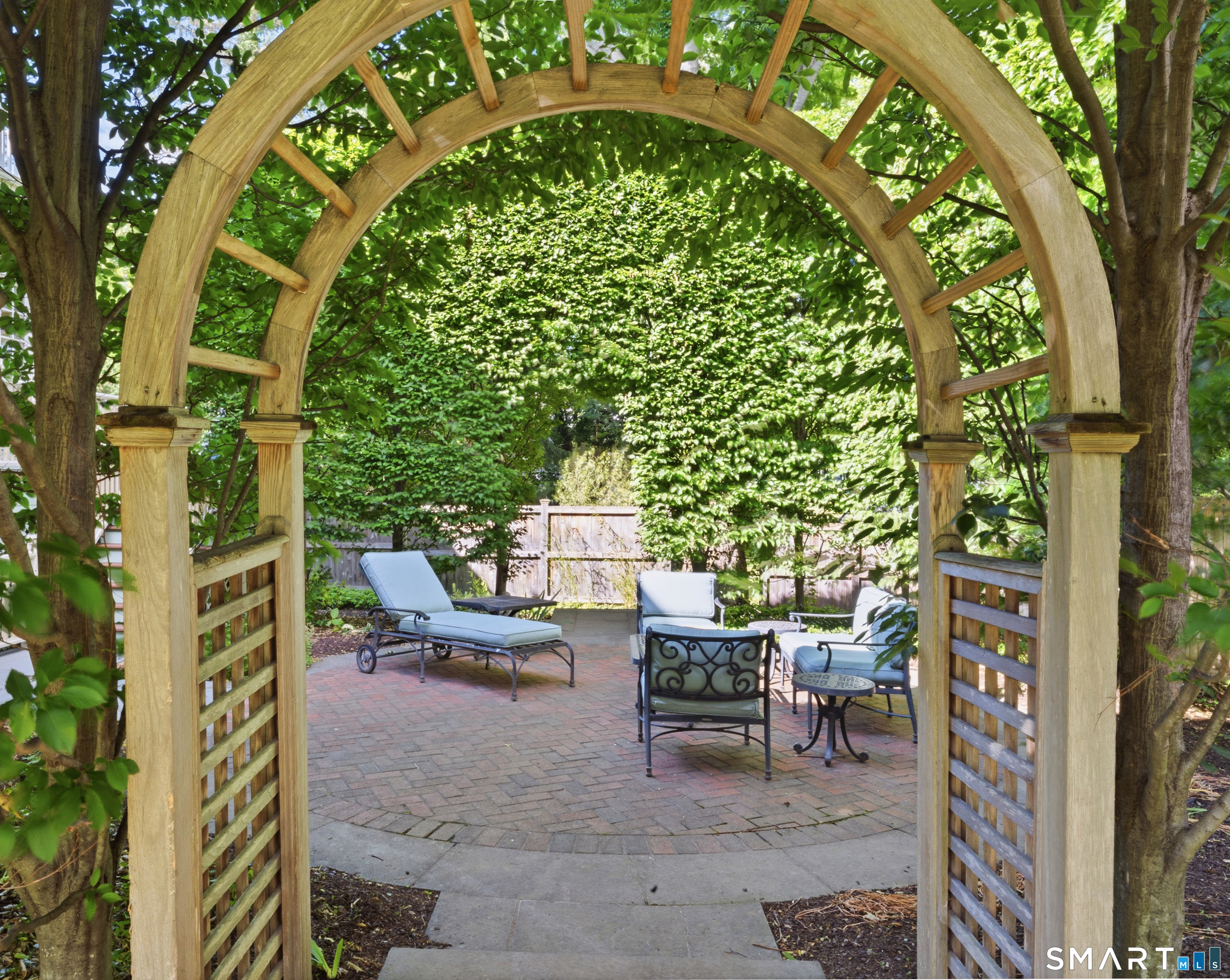 26 Spruce Street Fairfield CT 06890