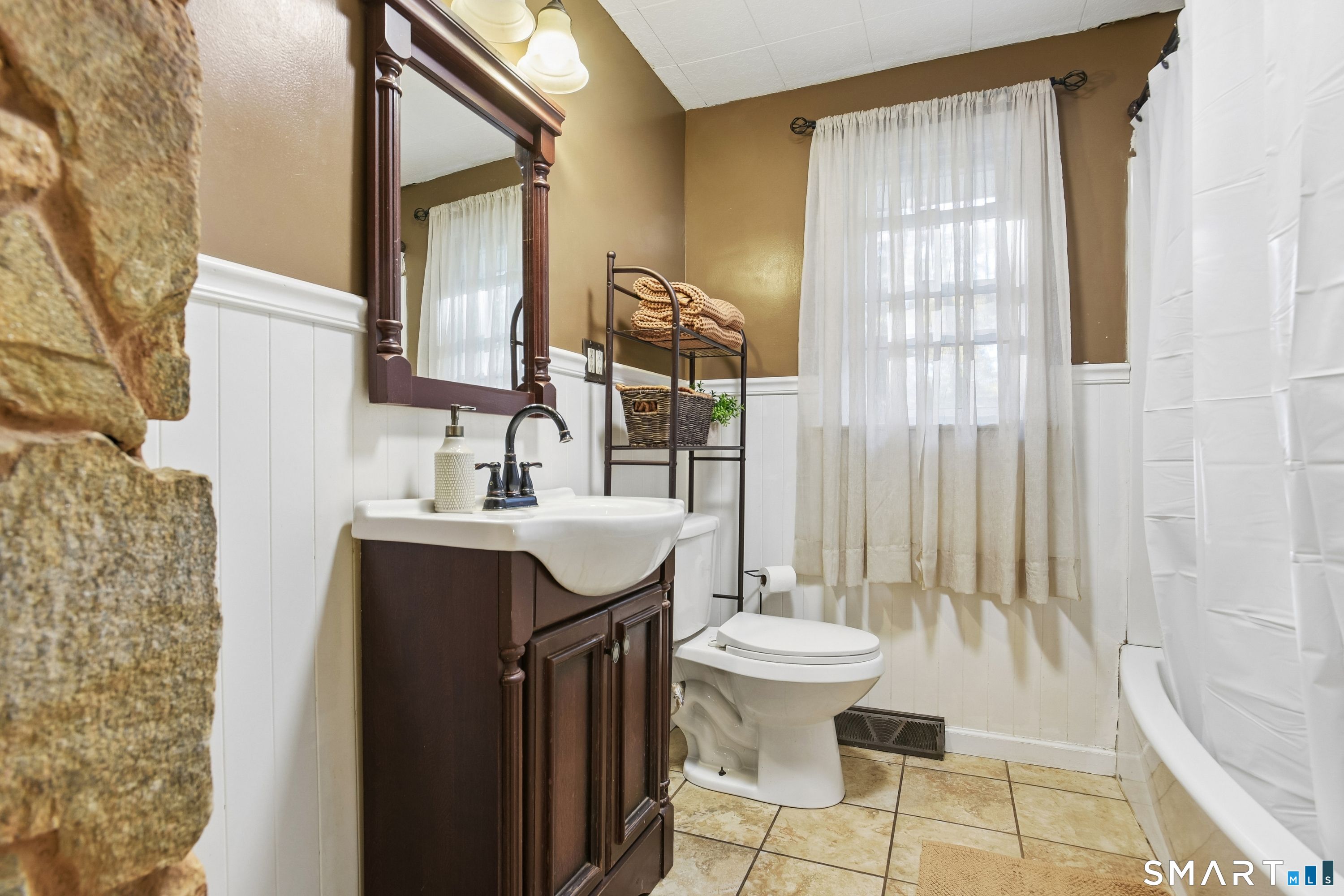 11 Texas Drive Montville CT 06370
