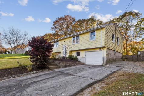 11 Texas Drive Montville CT 06370