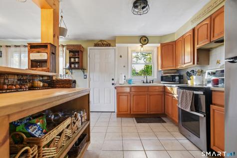 11 Texas Drive Montville CT 06370