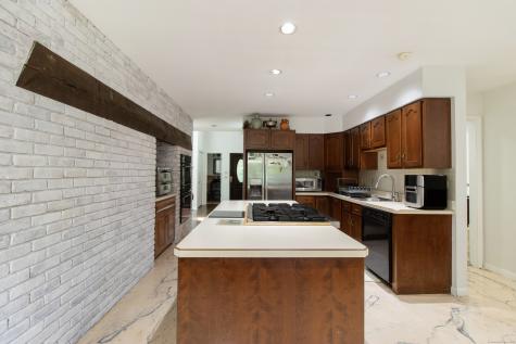 22 Ledgewood Road Redding CT 06896