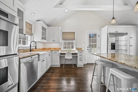 4 Kettle Creek Road Weston CT 06883