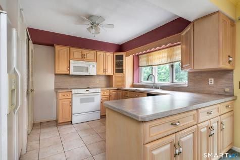 18 Great Hill Road Newtown CT 06470