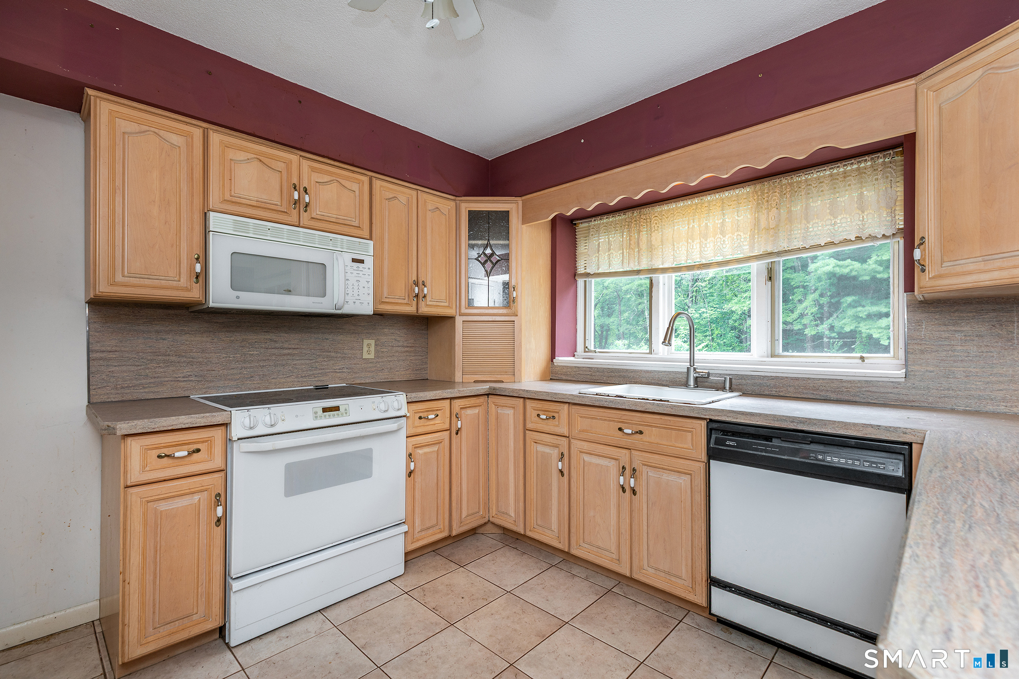 18 Great Hill Road Newtown CT 06470