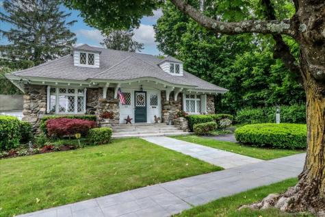 63 Main Street Newtown CT 06470
