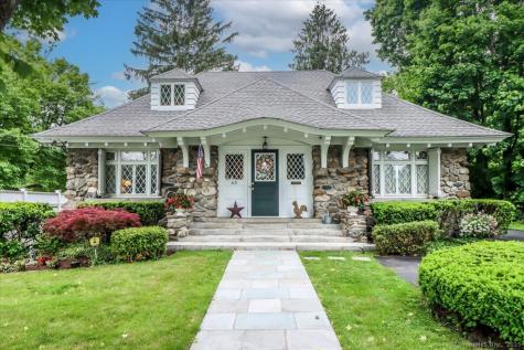 63 Main Street Newtown CT 06470