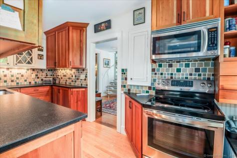 63 Main Street Newtown CT 06470