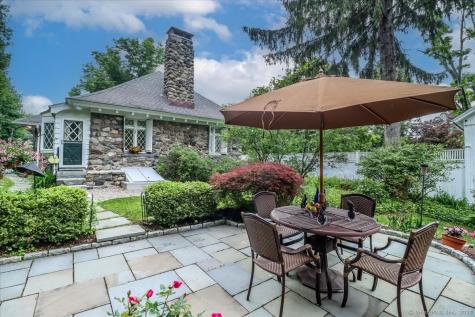 63 Main Street Newtown CT 06470