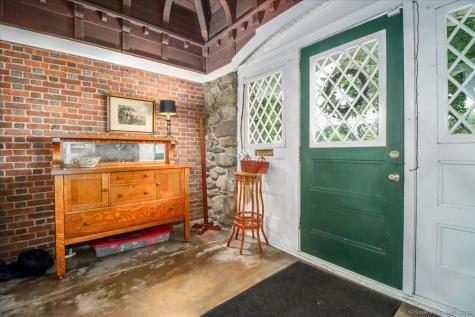 63 Main Street Newtown CT 06470