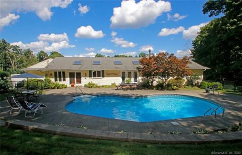 3 Signal Hill Road Brookfield CT 06804