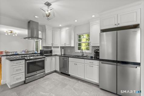 45 Ansonia Road Woodbridge CT 06525