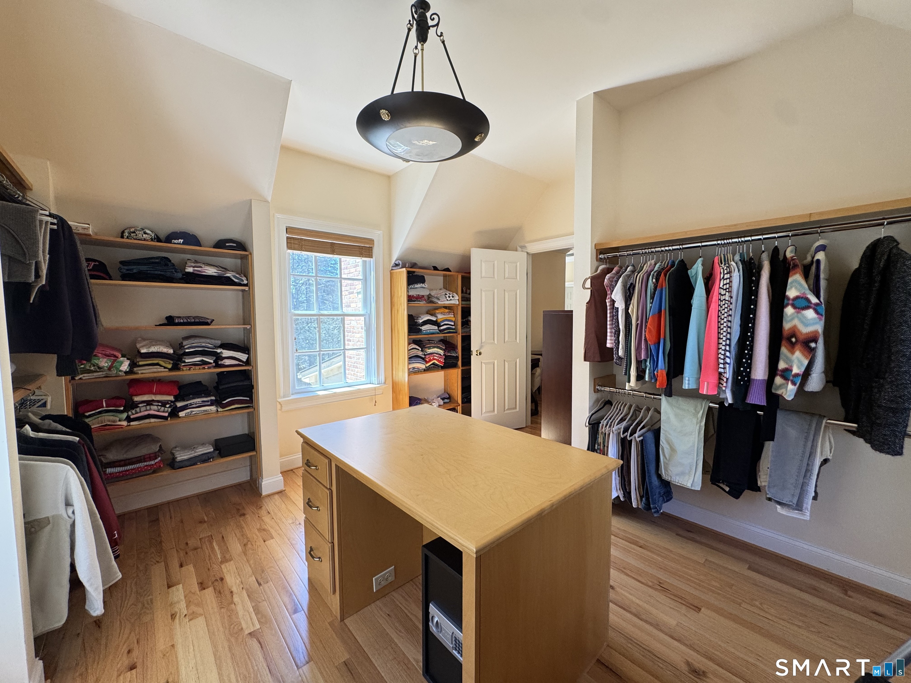 16 Brownstone Turn Simsbury CT 06089