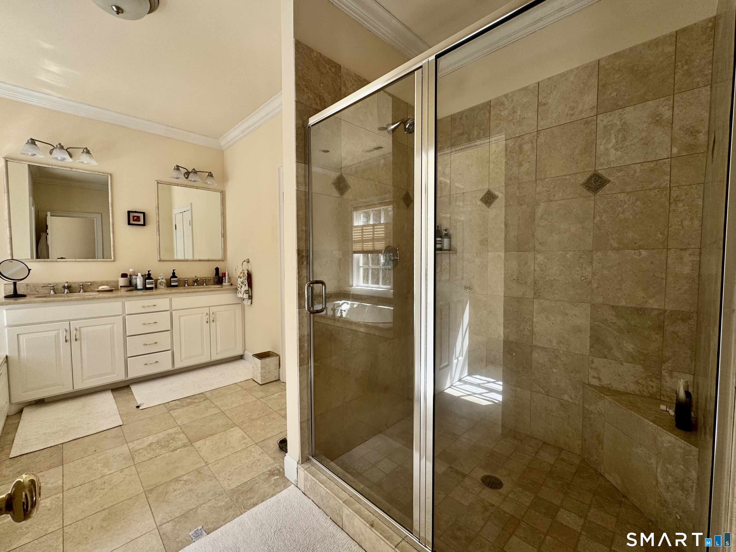 16 Brownstone Turn Simsbury CT 06089