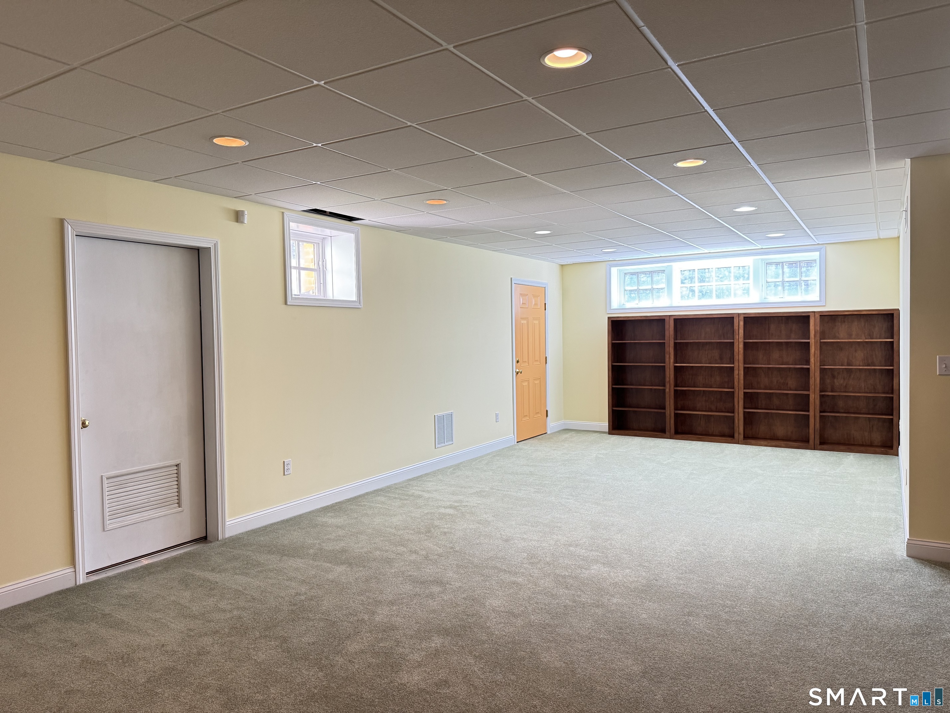 16 Brownstone Turn Simsbury CT 06089