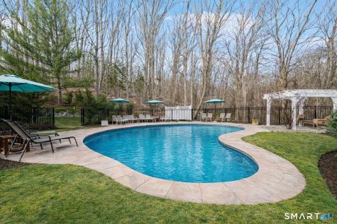 28 Rodeo Drive Monroe CT 06468