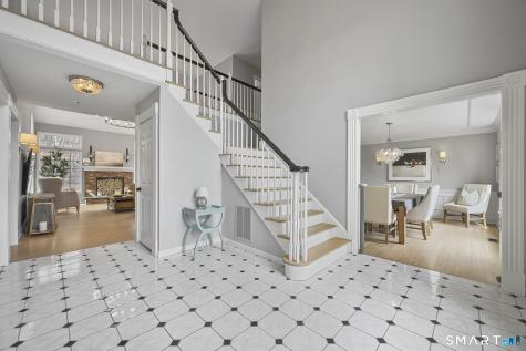 6 Shepards Way New Fairfield CT 06812