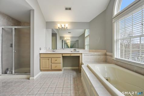 6 Shepards Way New Fairfield CT 06812